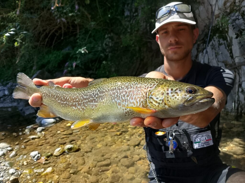 Samuel Favero — attività di guida di pesca
