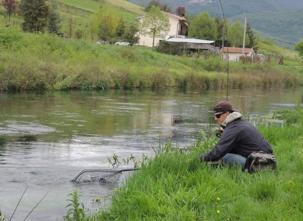 Elia Frontalini — attività di guida di pesca