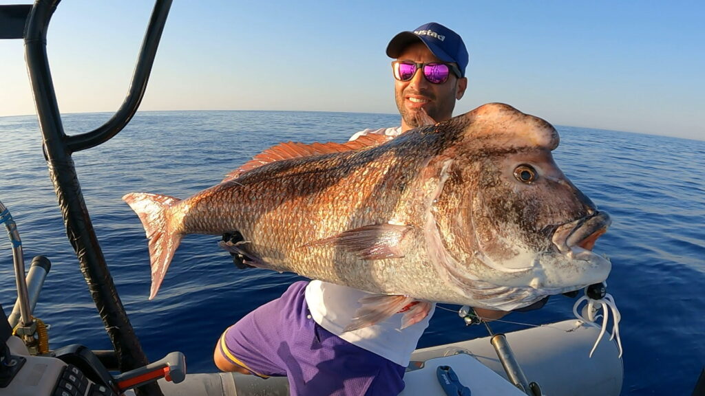 Gaetano (Toni) Garro — attività di guida di pesca